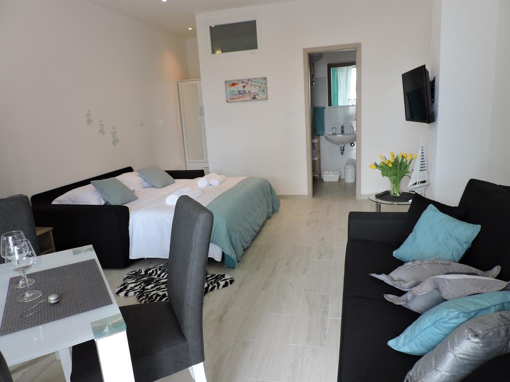 Apartments Nina Riva Kastela Dış mekan fotoğraf