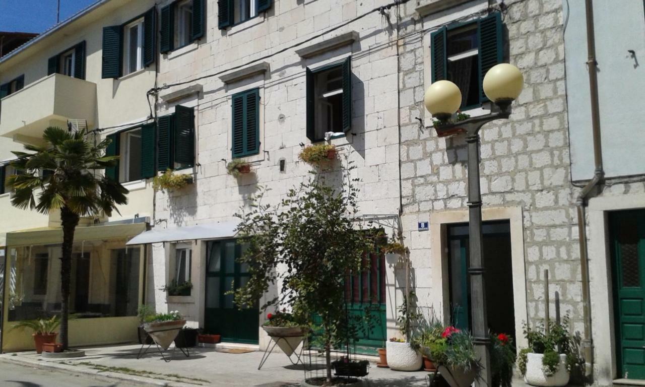 Apartments Nina Riva Kastela Dış mekan fotoğraf